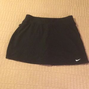 Nike Black Workout/ Running Skirt Size medium
